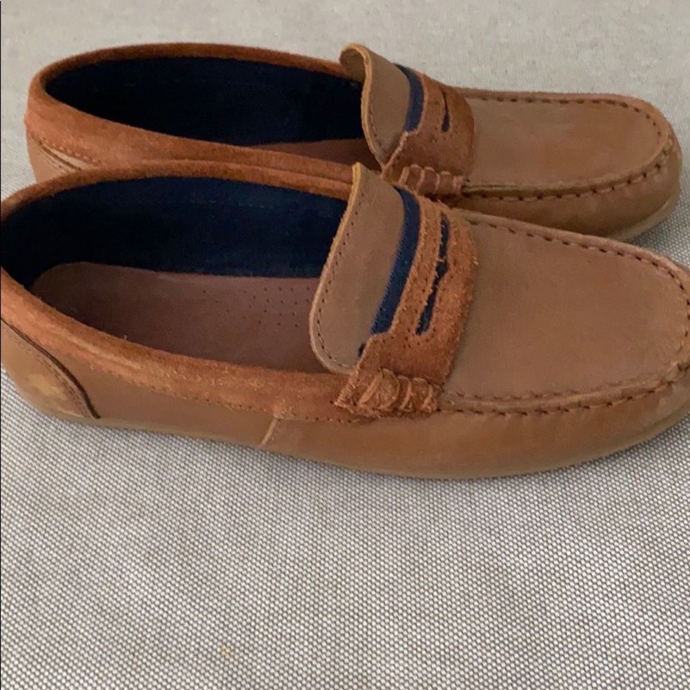 Boys Zara loafers. Tan and navy.